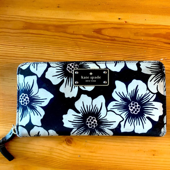 kate spade Accessories - Kate spade wallet